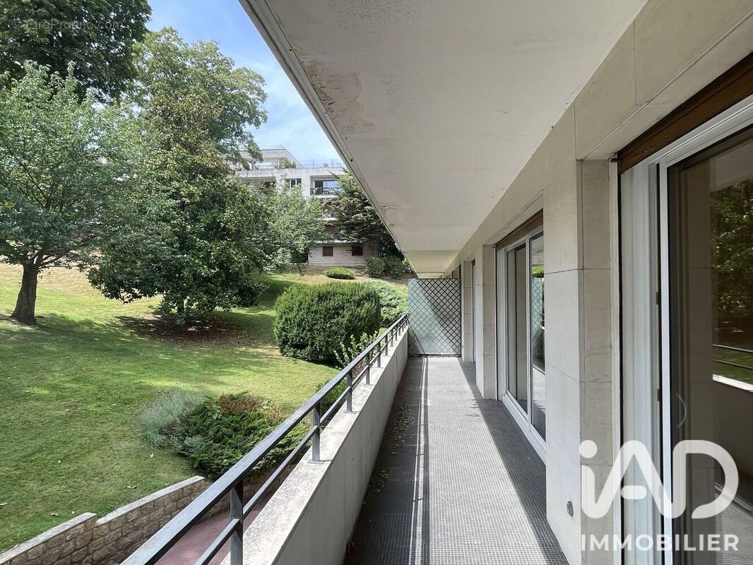 Photo 1 - Appartement à VILLE-D'AVRAY