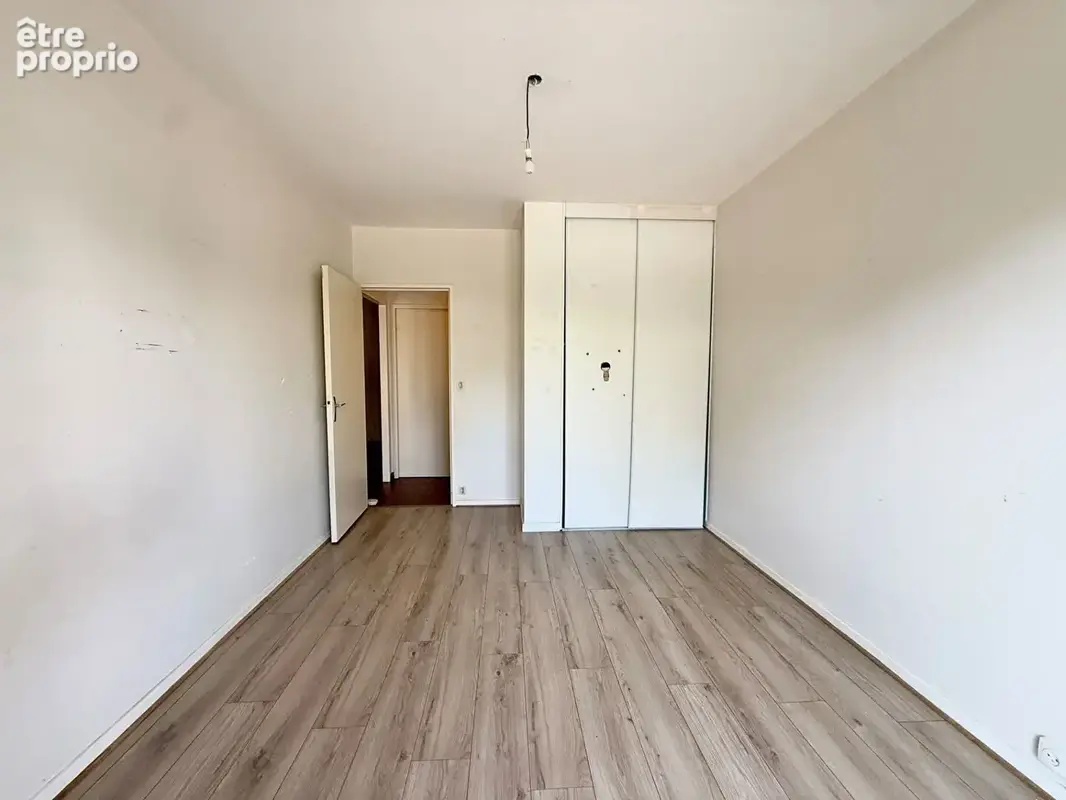 T4 - 89 m²  + 2 balcons - Hôtel de ville de Caluire et Cuire - photo 11