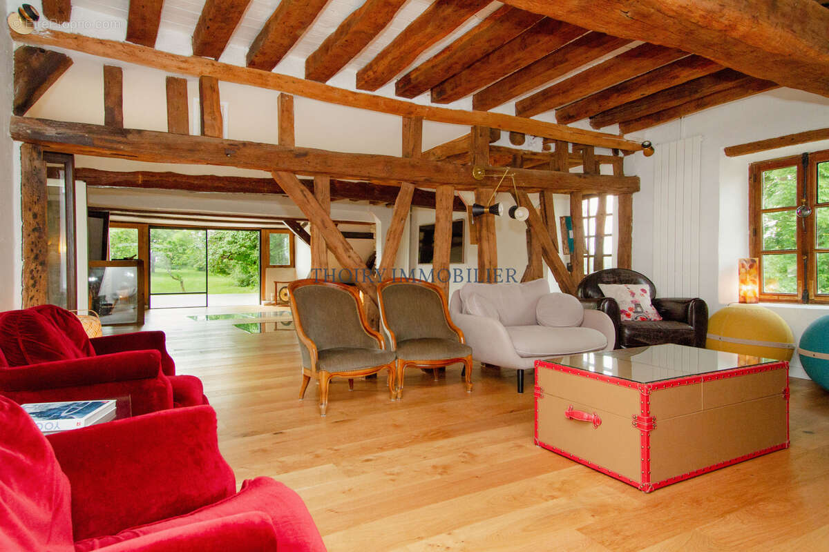 Maison à THOIRY