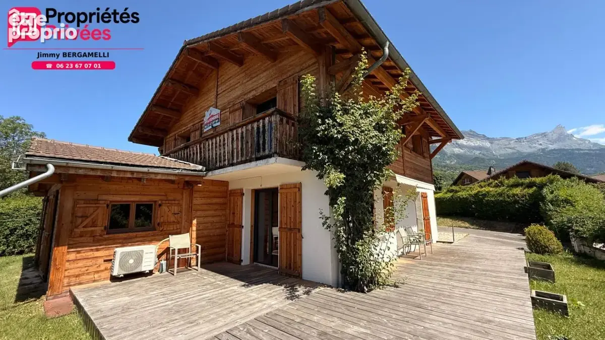 PASSY  Maison de plus de 210 m² au sol Deux logements indépendants et potentiel locatif - photo 1