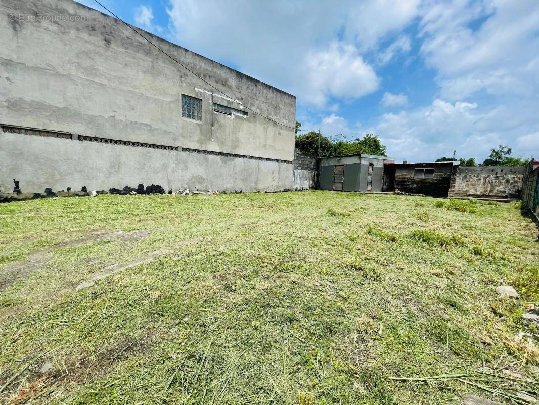 Terrain à FORT-DE-FRANCE