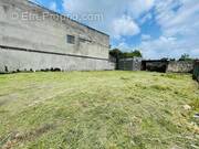 Terrain à FORT-DE-FRANCE