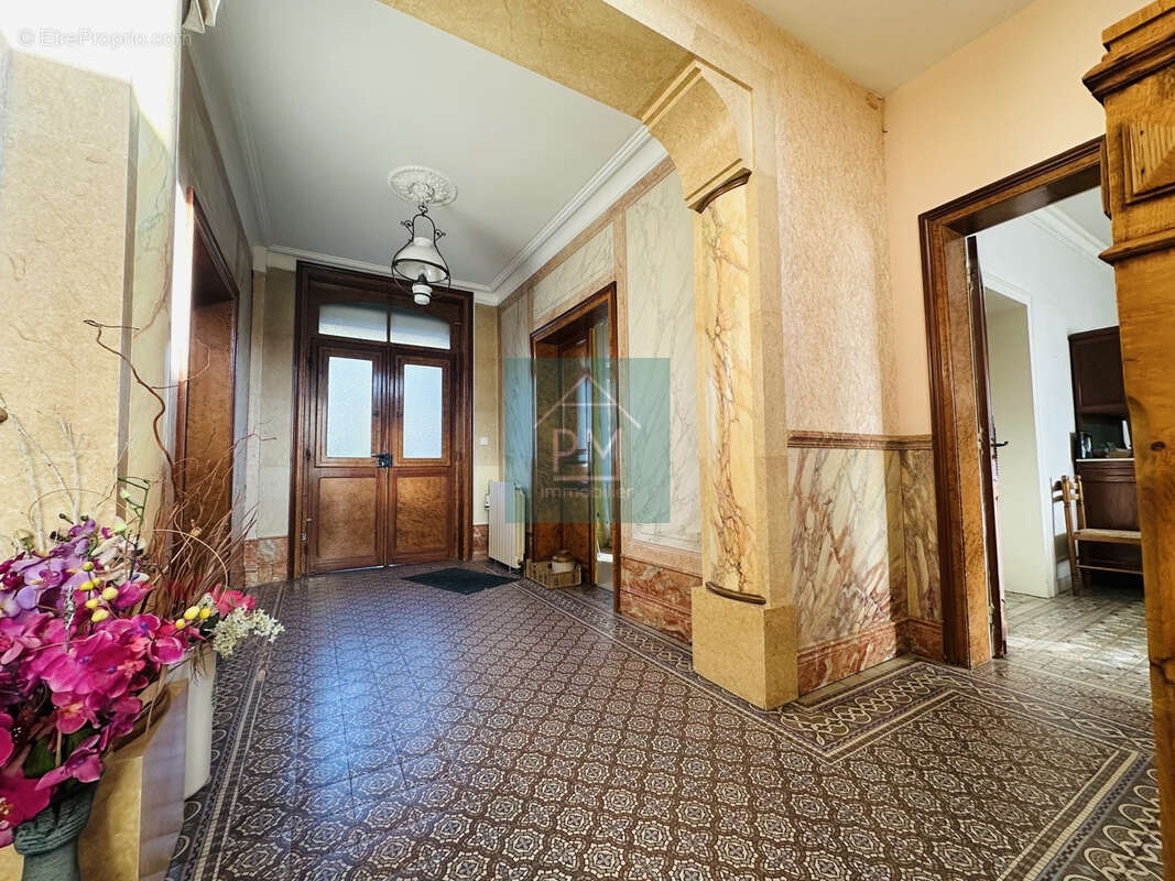 Proche peronne maison de maître 6 chambres - photo 5