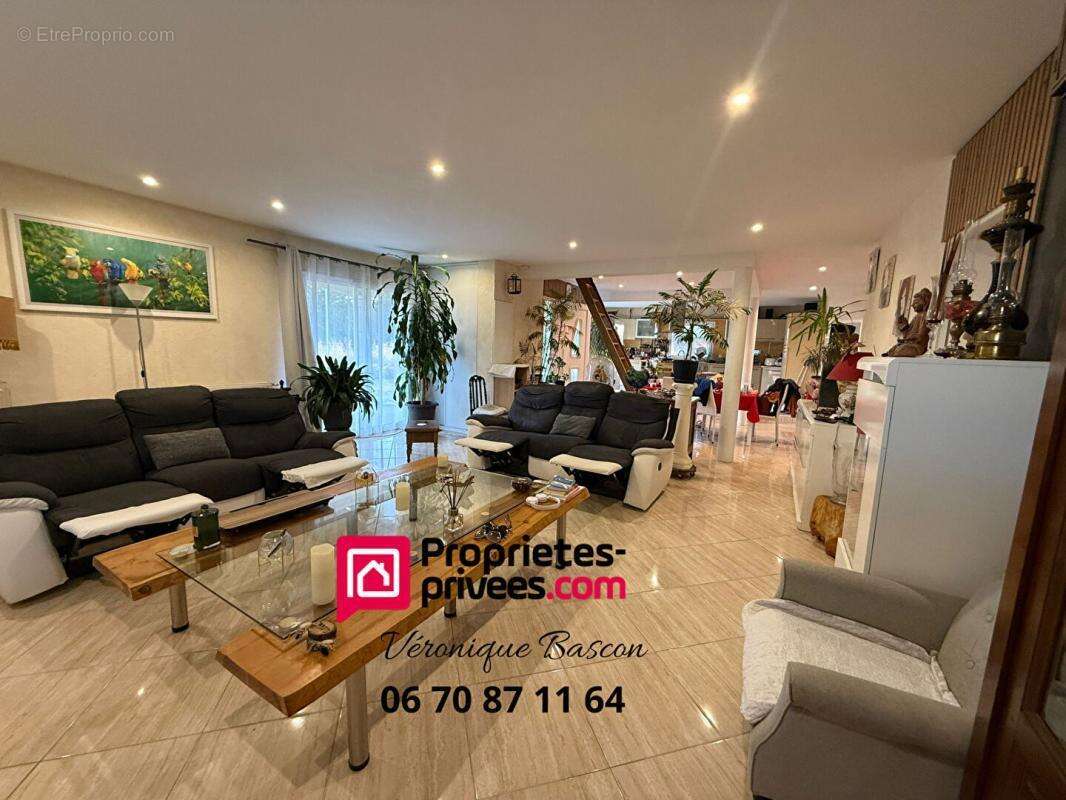 Maison à COULOUNIEIX-CHAMIERS