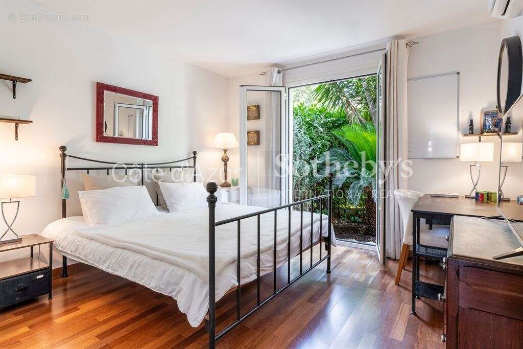 Nice Gairaut, maison de 6 pièces avec jardin, piscine, vue mer et domaine privé - photo 11