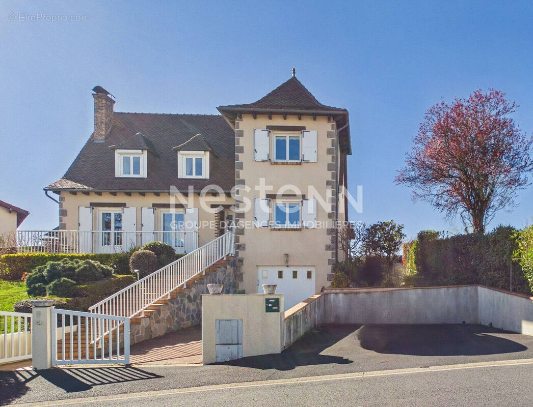 Maison à AURILLAC