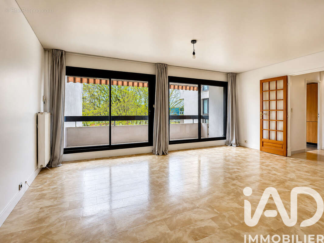Photo 3 - Appartement à LE COUDRAY-MONTCEAUX