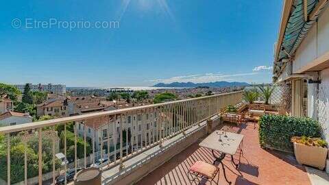 Appartement à CANNES