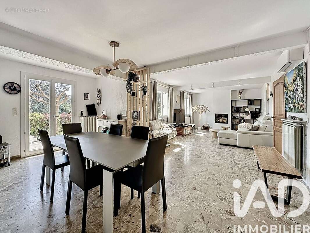 Photo 2 - Maison à LE PRADET