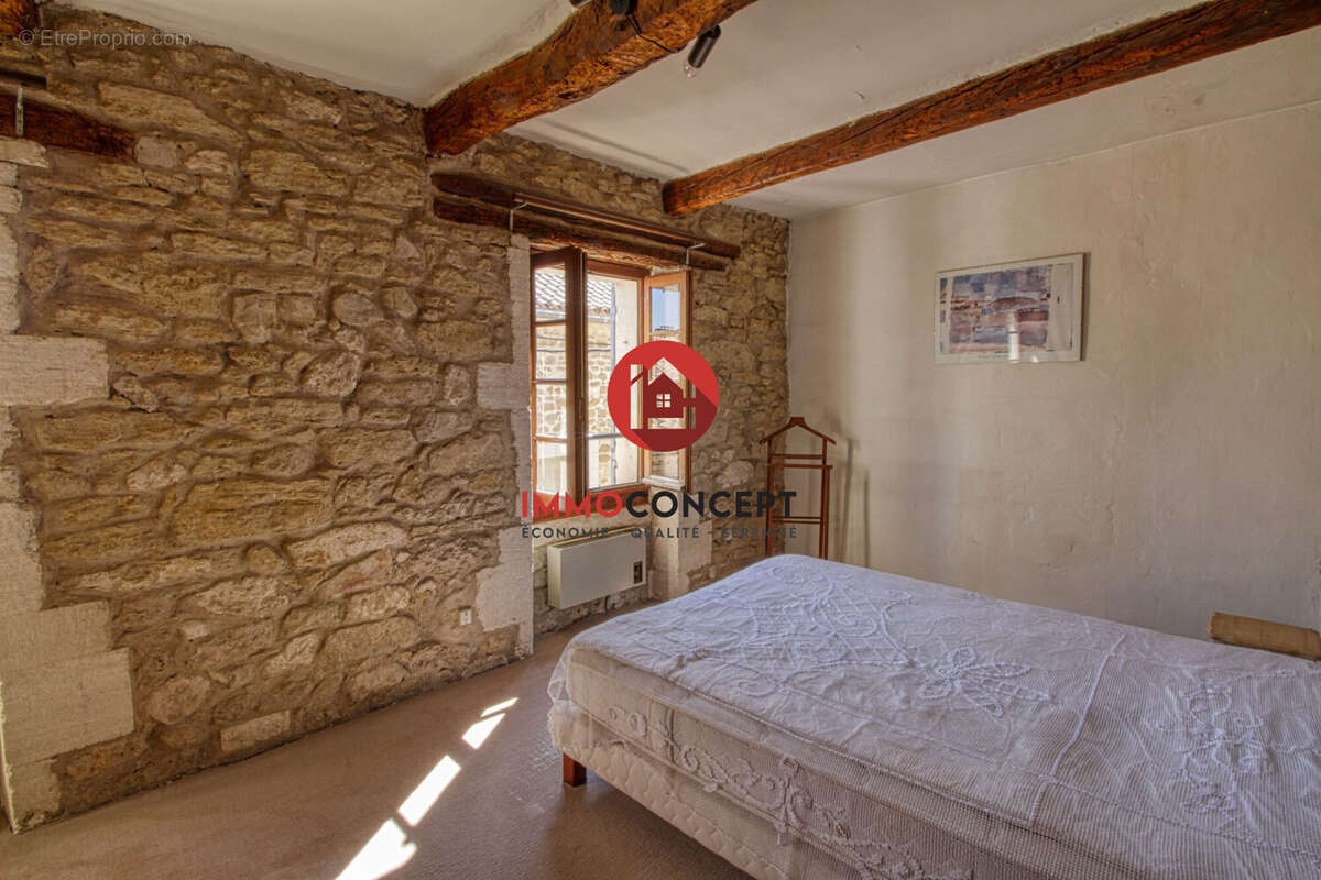 Maison à PUJAUT