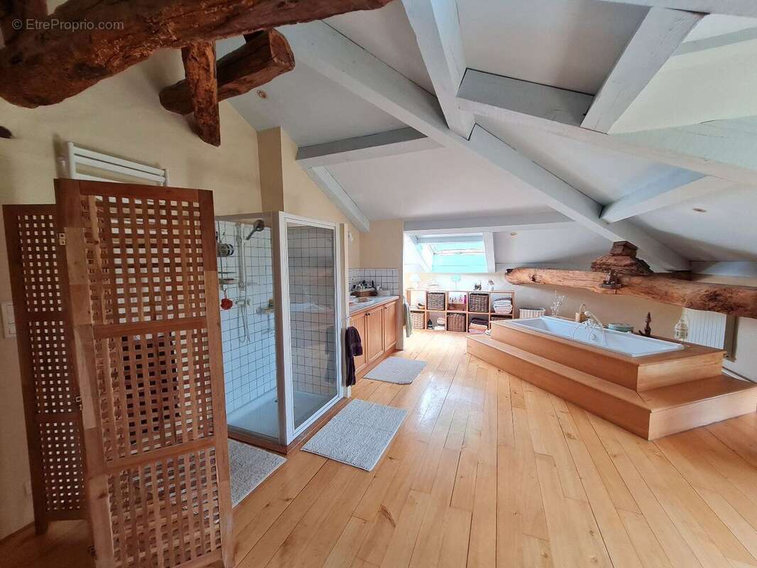 Maison à MIRADOUX