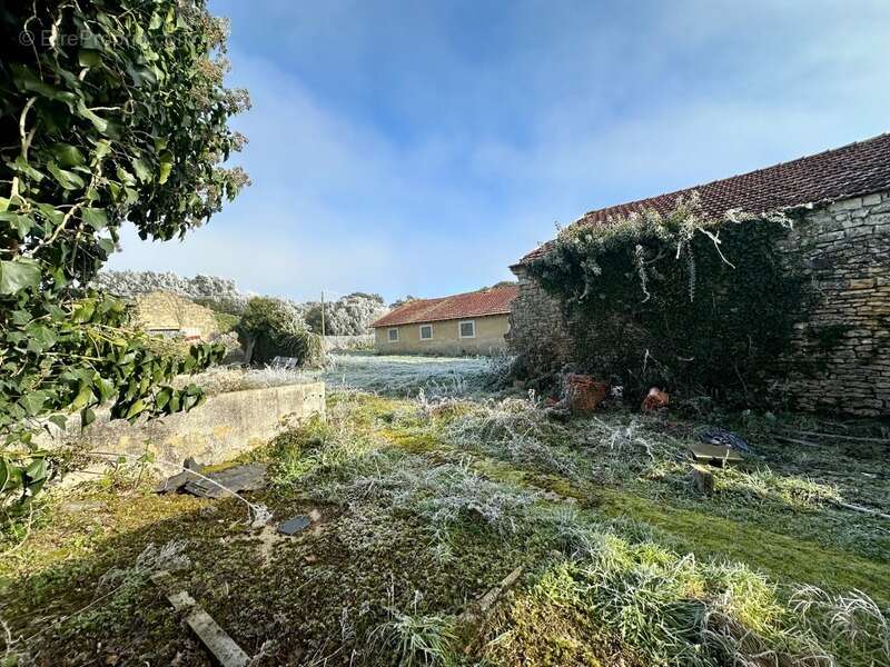 Maison à BORDS
