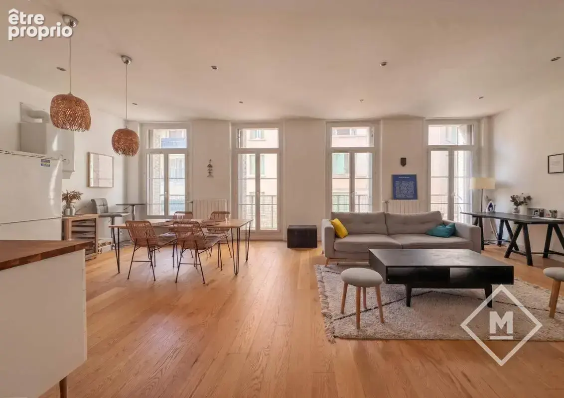 Appartement T3 de 63m² ascenseur coup de coeur - Secteur Catalans Marseille 7ème - photo 8