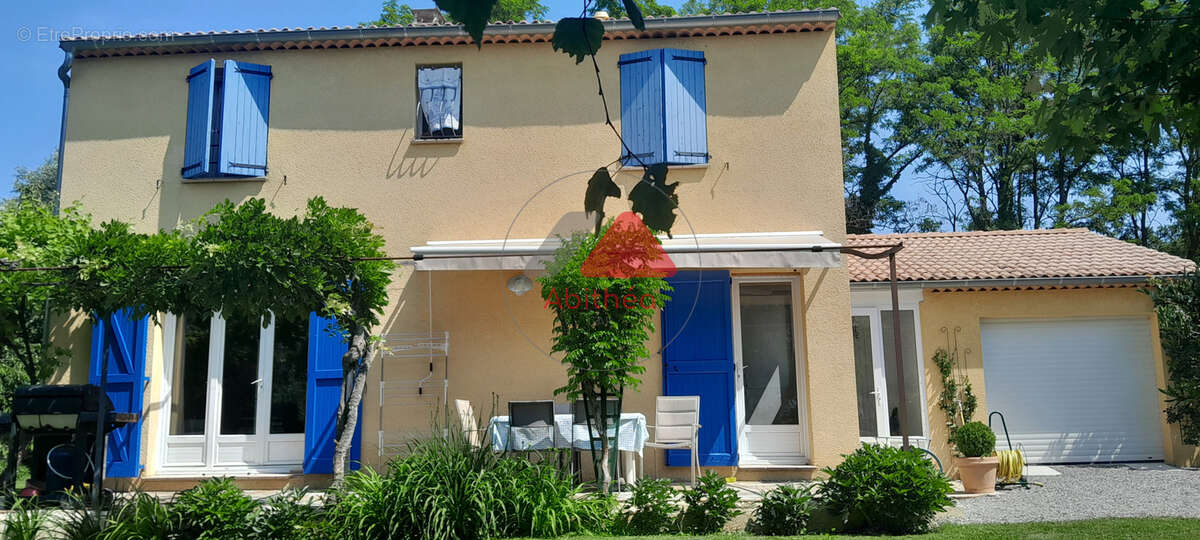 Maison à LARAGNE-MONTEGLIN