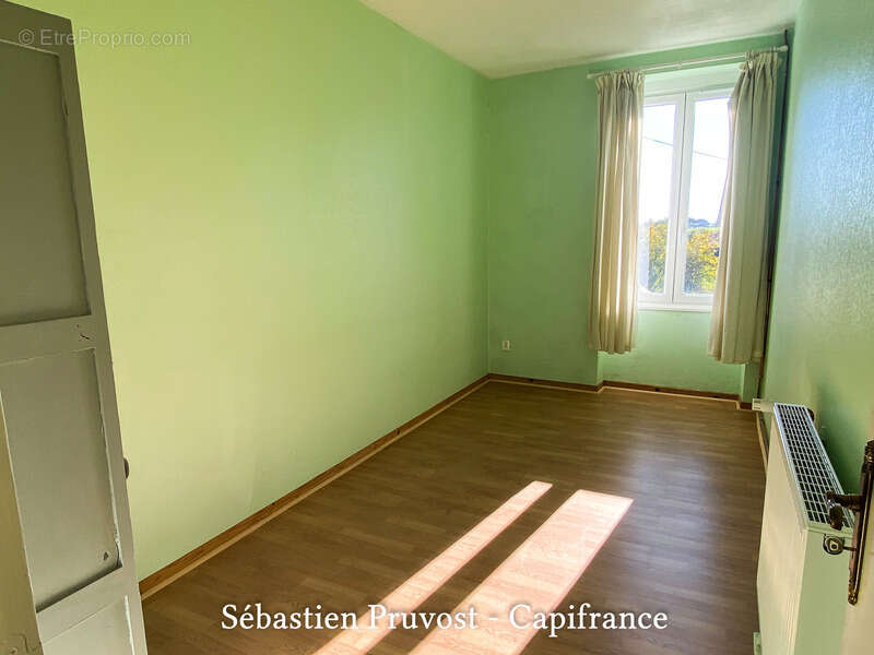 Maison à LA COQUILLE