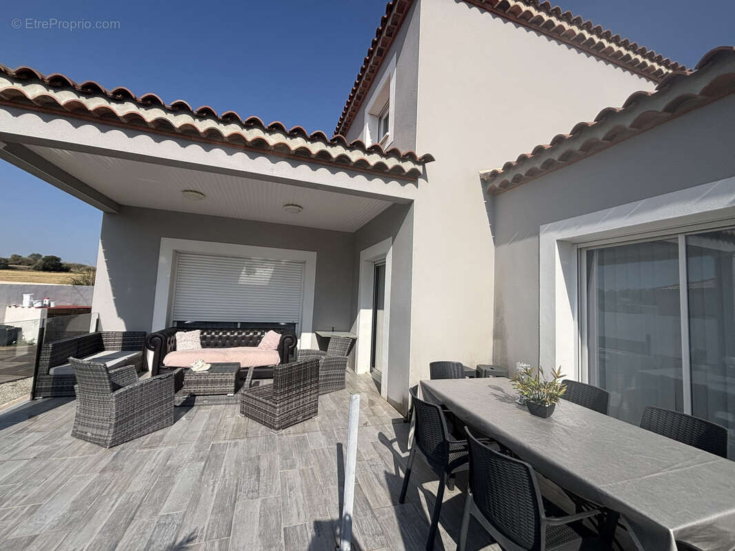 Maison à MONTADY