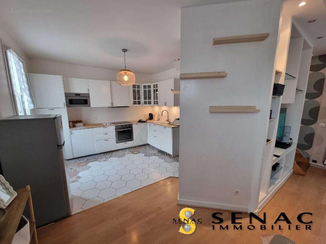 Appartement à BEAUCHAMP