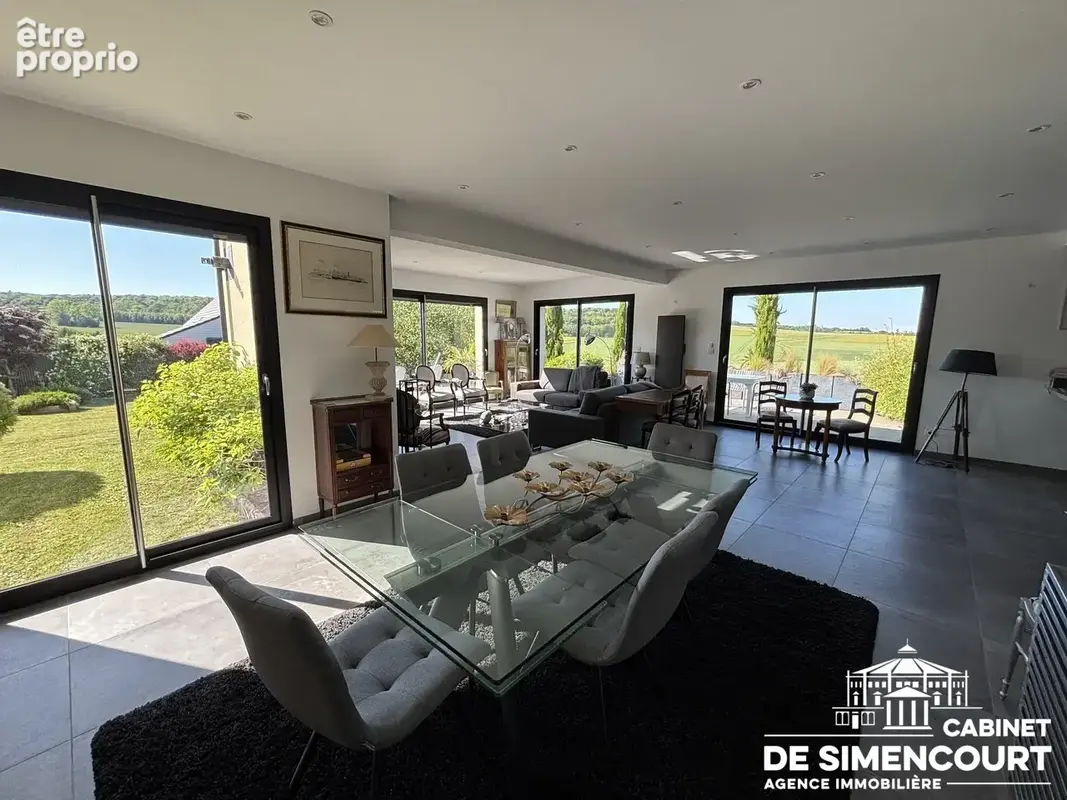 Photo Maison à Saint-Fuscien au prix de 520 000€