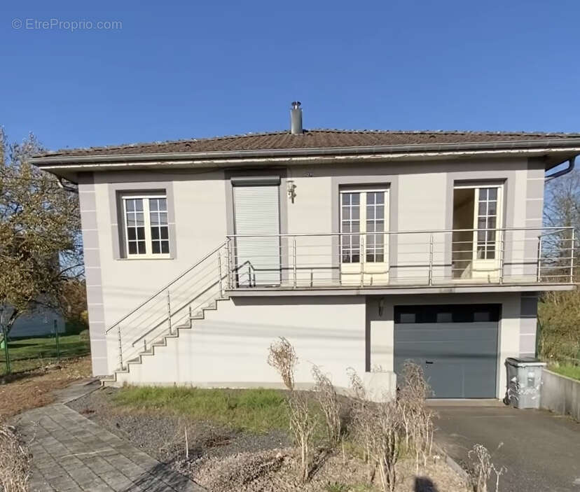 Maison à PUTTELANGE-AUX-LACS