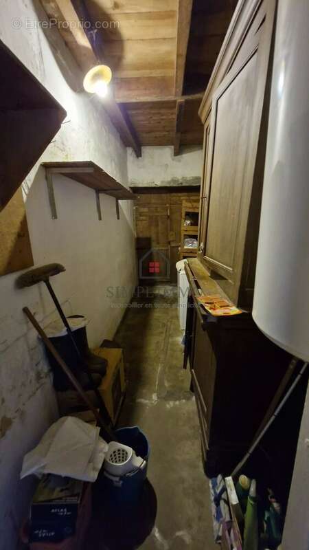 Maison à CHAMPAGNE