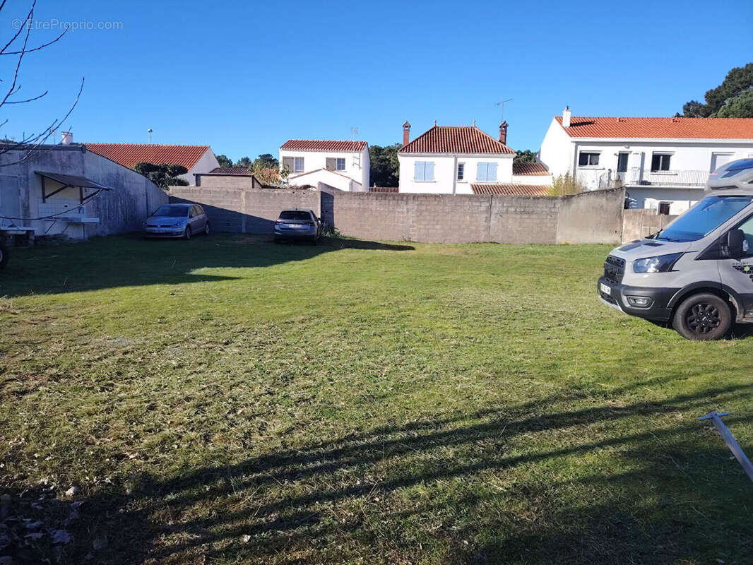 Terrain à LA BARRE-DE-MONTS