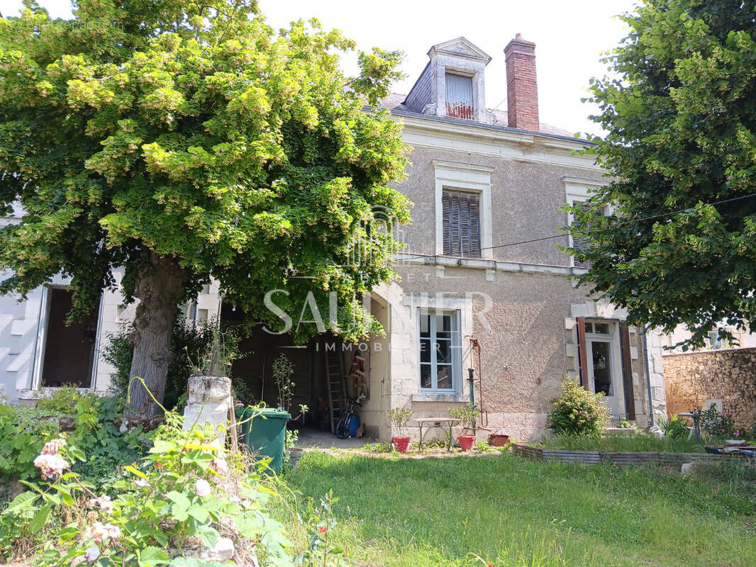 Maison à THESEE
