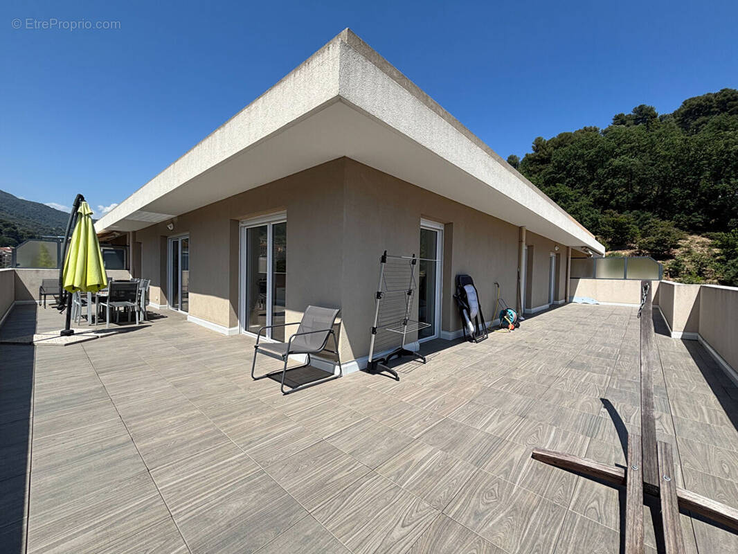 Appartement à MENTON