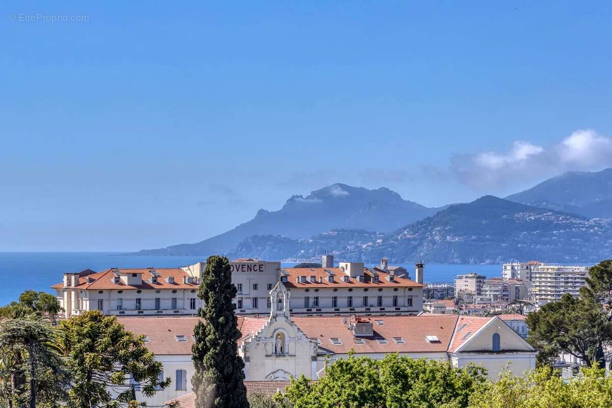 Appartement à CANNES
