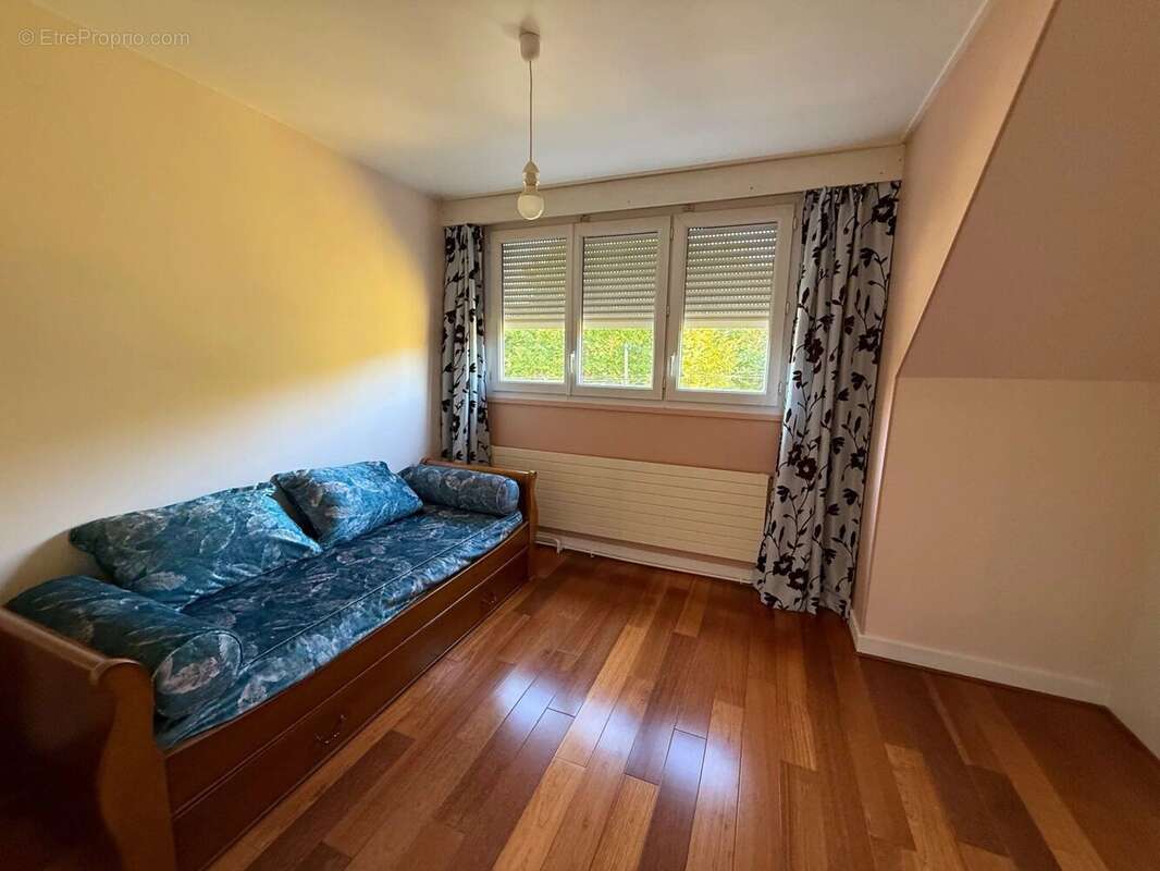 Maison à SAINT-MAUR-DES-FOSSES