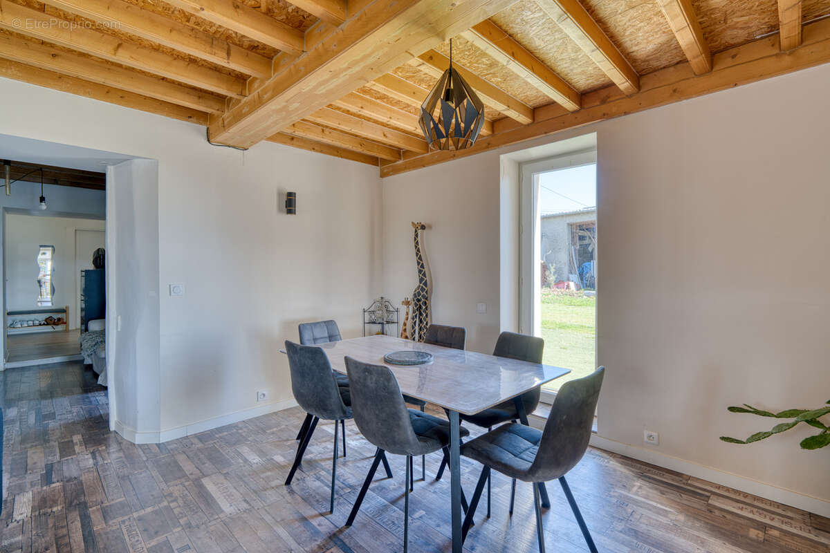 Maison à CHAPONOST