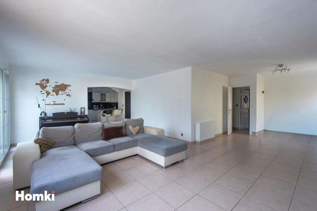 Maison à SAINT-VICTORET