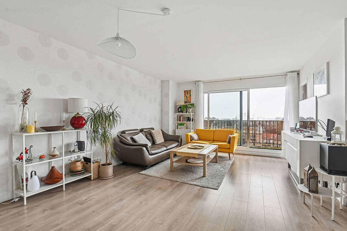 Appartement à NANTERRE