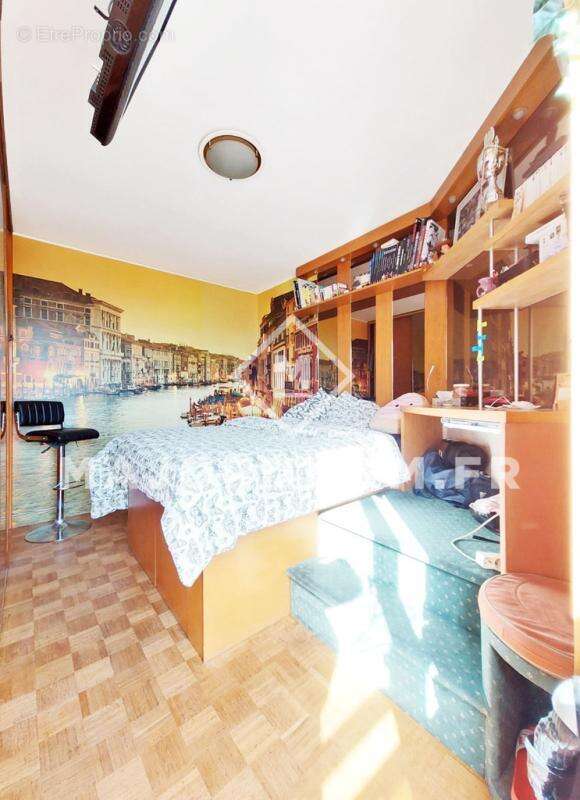 Appartement à MARSEILLE-6E