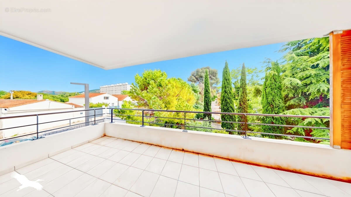 Appartement à MARSEILLE-9E