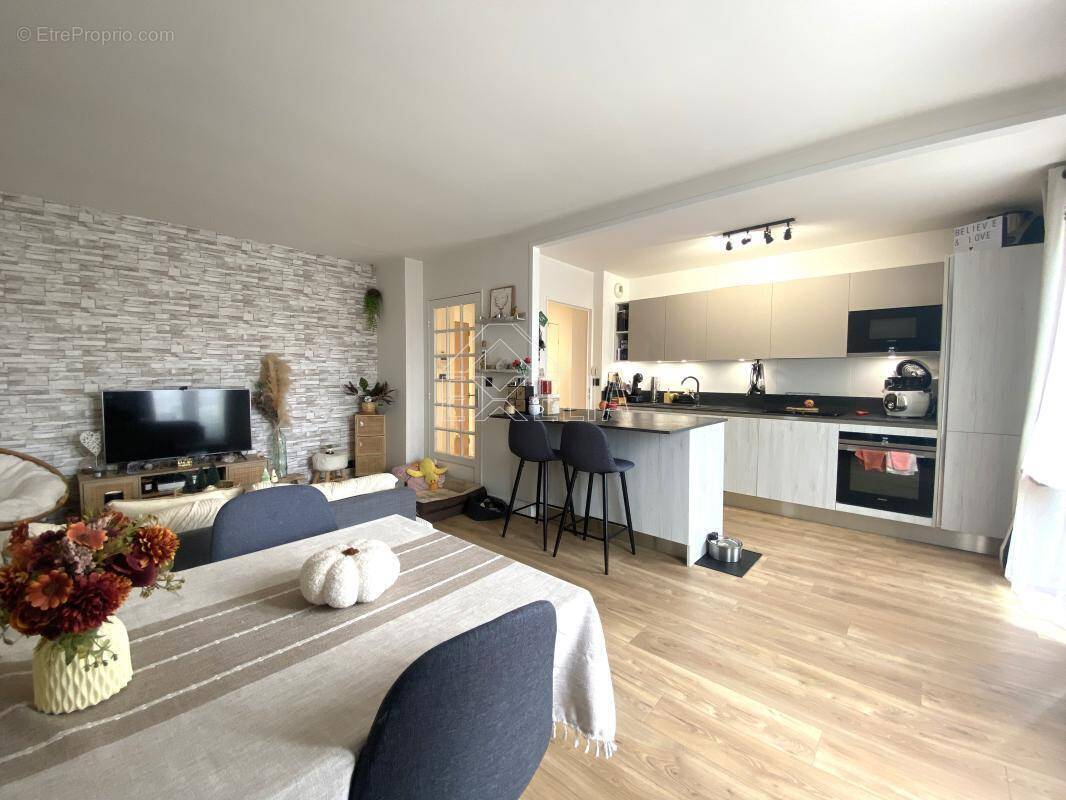 Appartement à ROSNY-SUR-SEINE