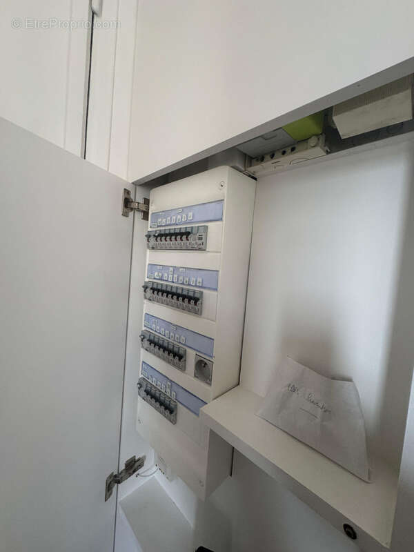 Appartement à CHARENTON-LE-PONT