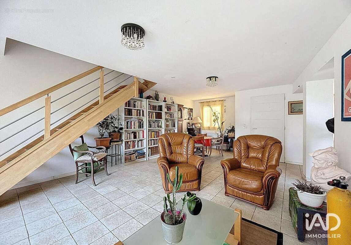 Photo 2 - Maison à LE ROURET