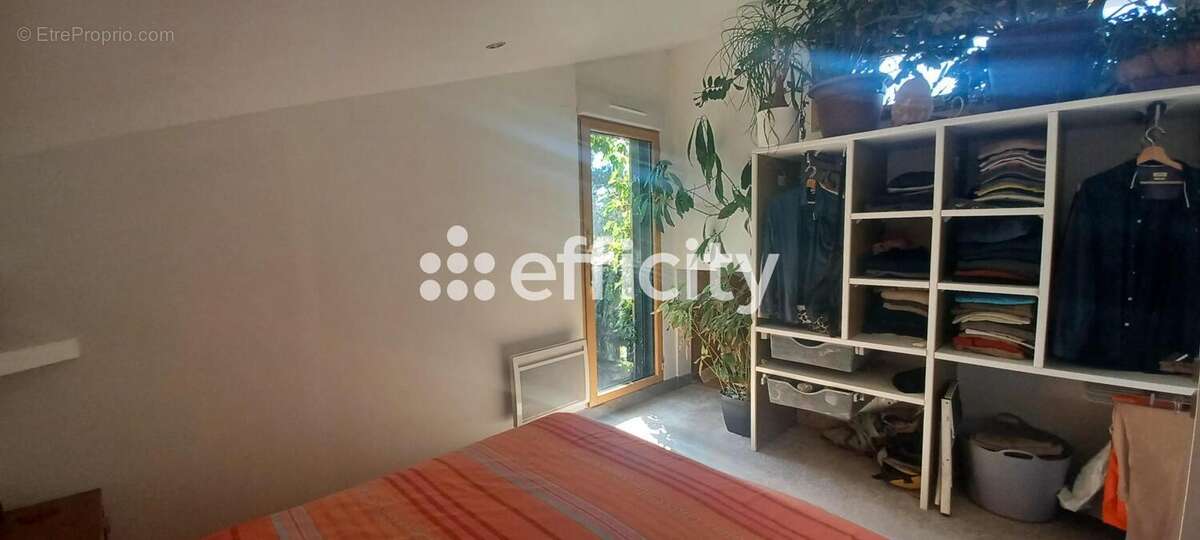 Maison à RUYNES-EN-MARGERIDE