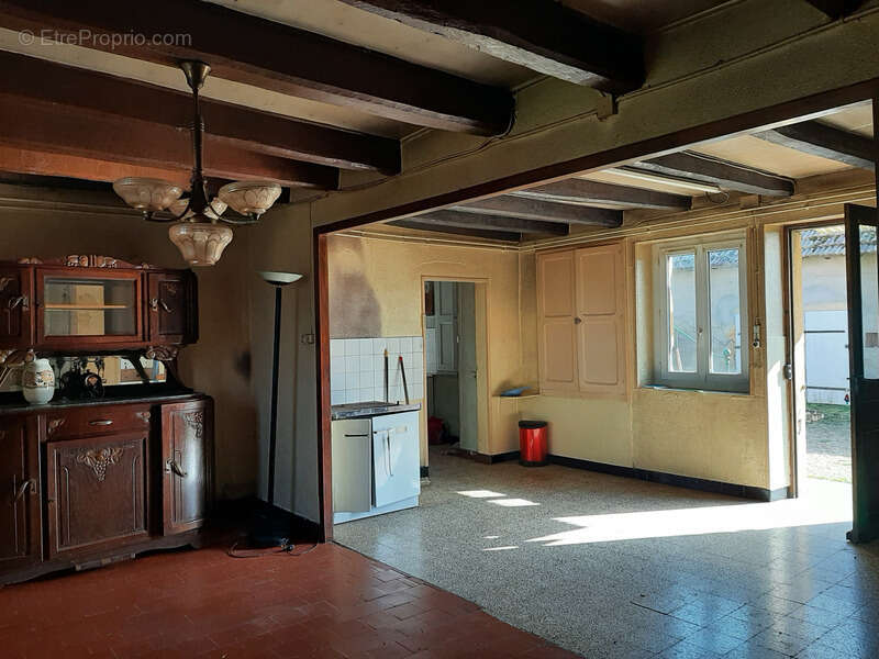 Maison à CLESSY
