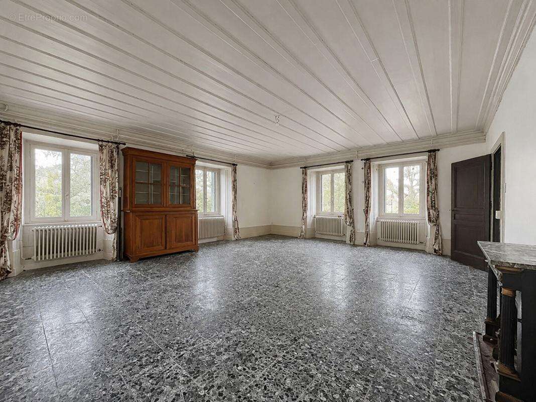 Maison Soulce Cernay 9 pièces 292 m2 - photo 2