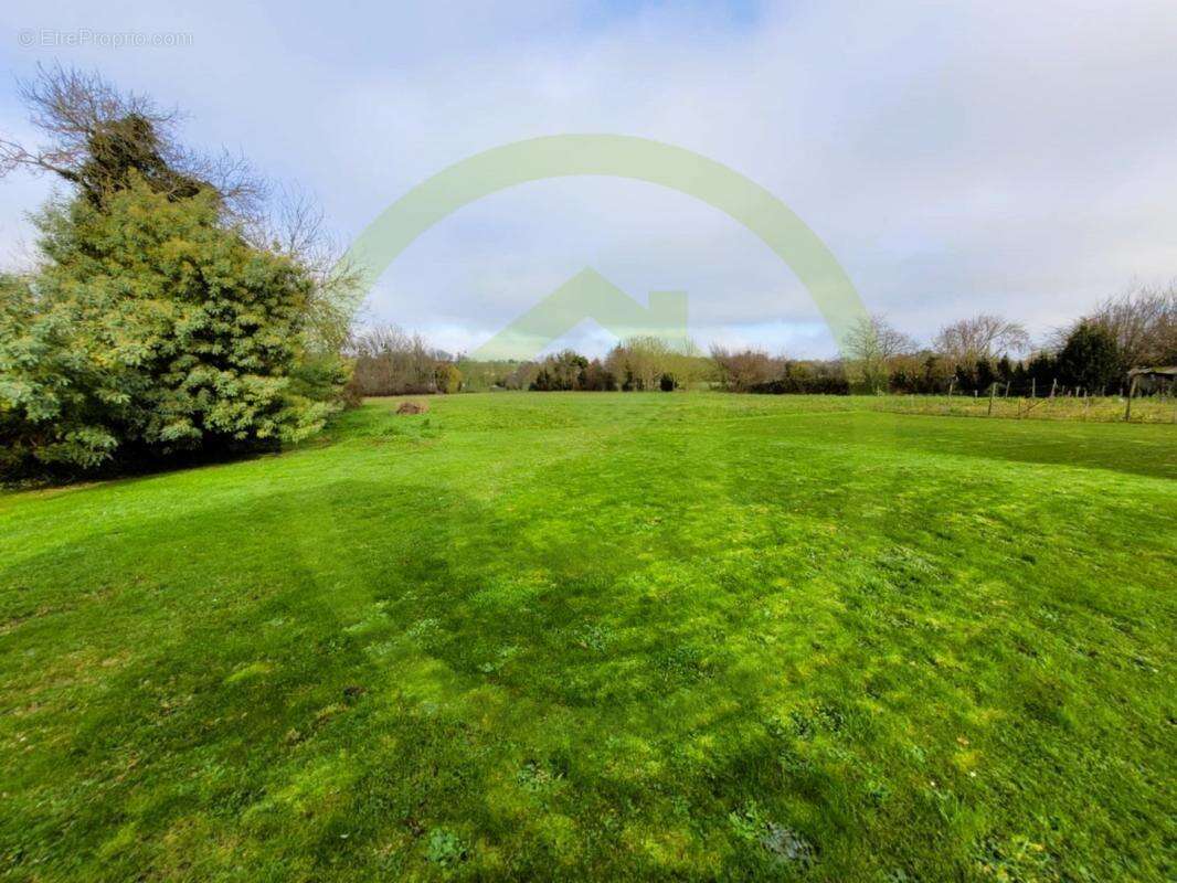Maison 275 m² à Sainte-Ramee  - photo 20