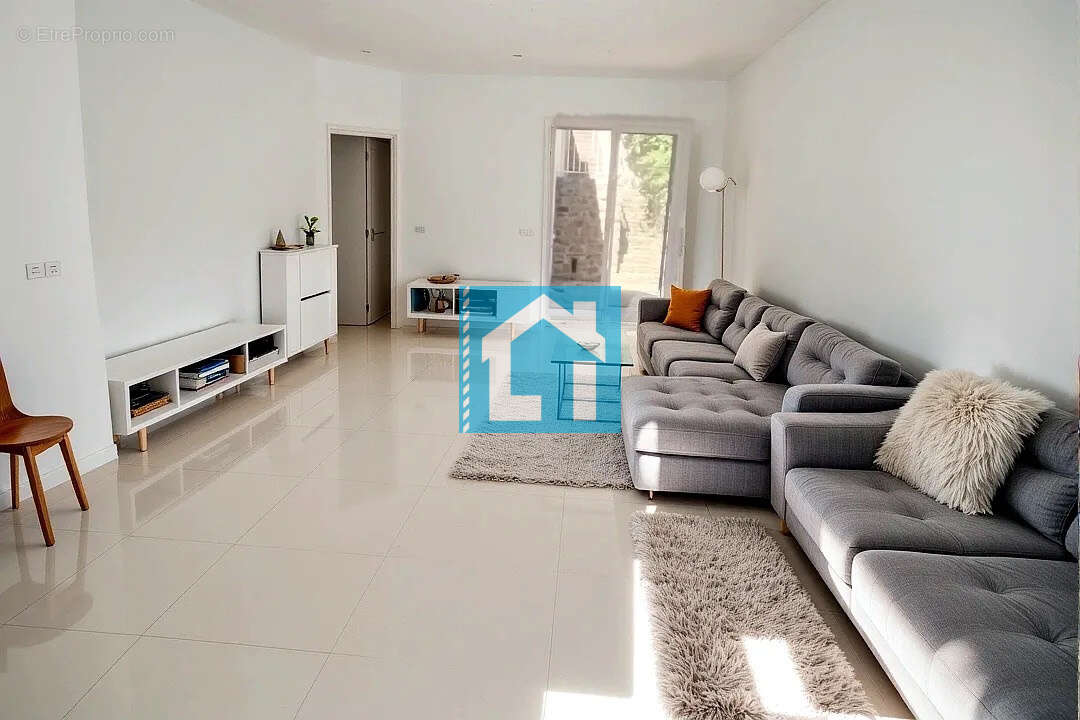 Maison à SAINT-JEAN-LE-THOMAS