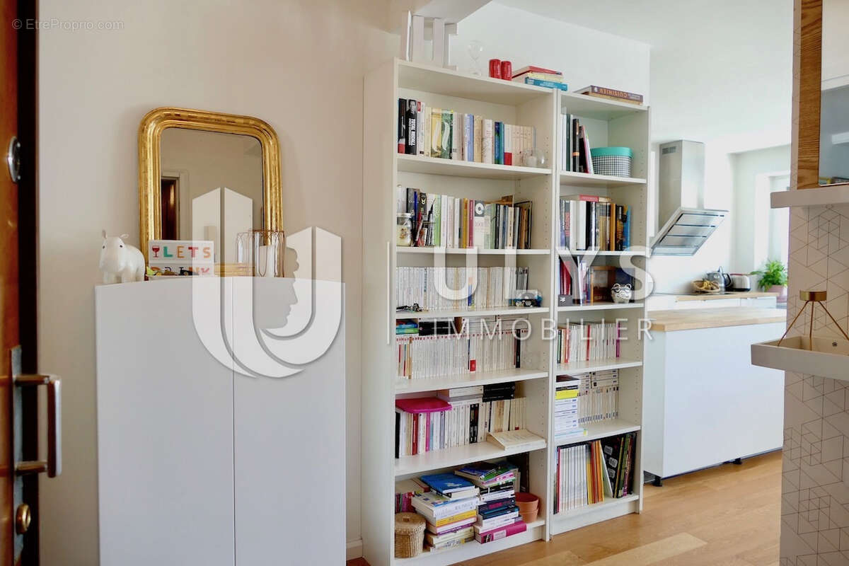 Appartement à PARIS-14E
