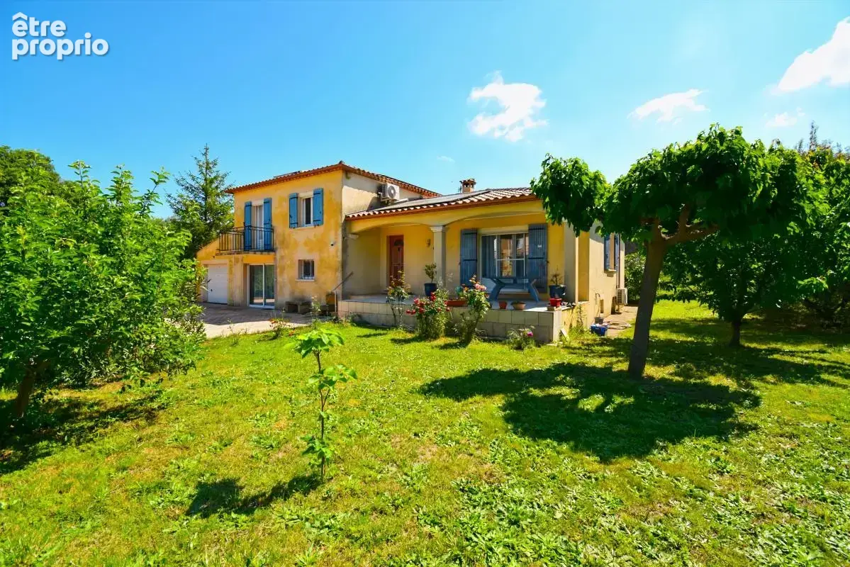 Maison à COLLIAS