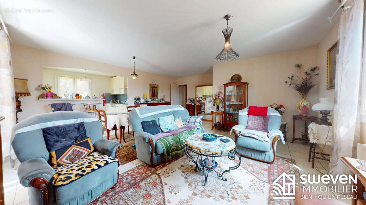 Maison 95 m² à Llupia  - photo 7