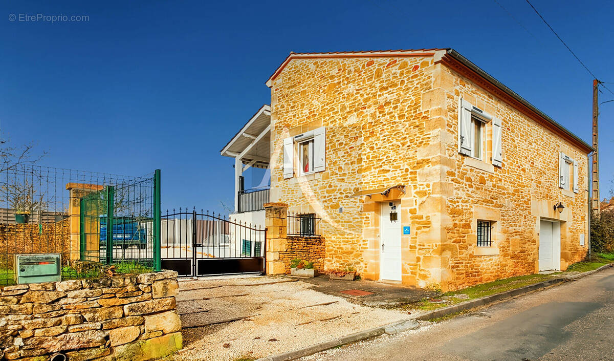 Maison à SOTURAC