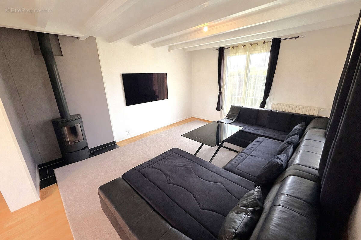 Maison à LA CHAPELLE-EN-SERVAL