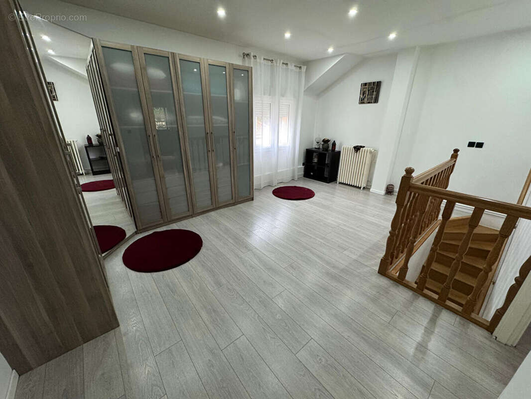 Maison à NOISY-LE-SEC