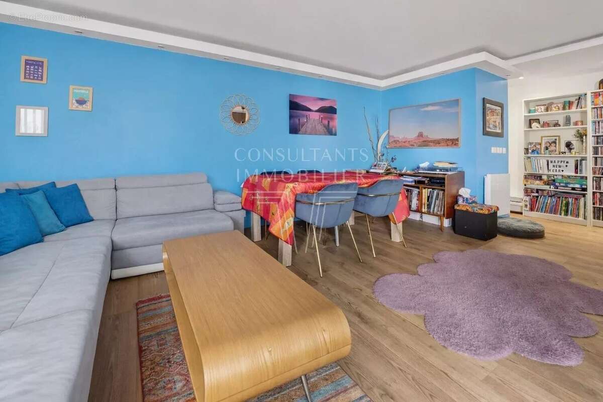 Appartement à LEVALLOIS-PERRET