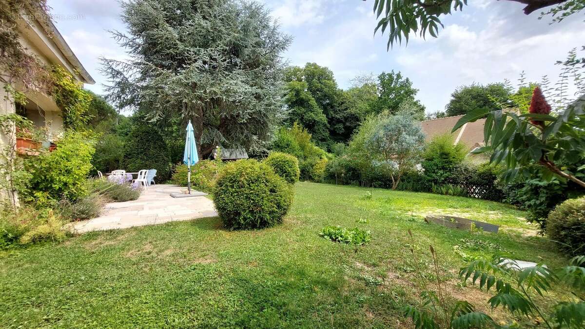 Maison à JOUARS-PONTCHARTRAIN